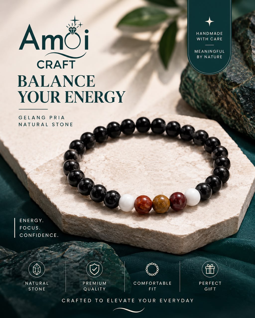 Cinematic handmade gold and emerald bracelet with a delicate ring